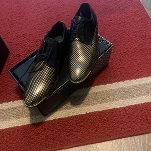 Amali, gold, size 9.5